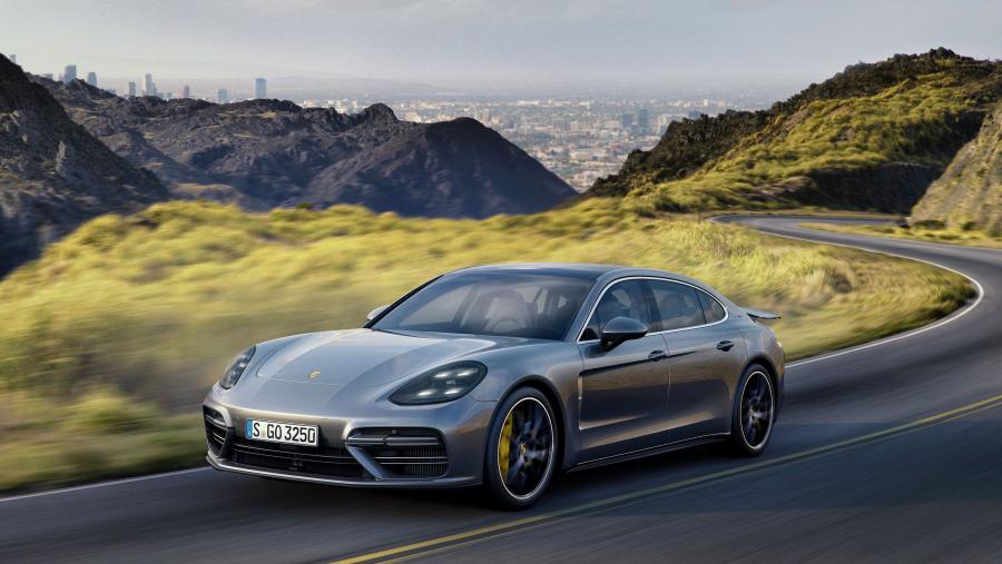  Porsche Panamera Turbo Executive 2016 года  (фото 11 из 13)